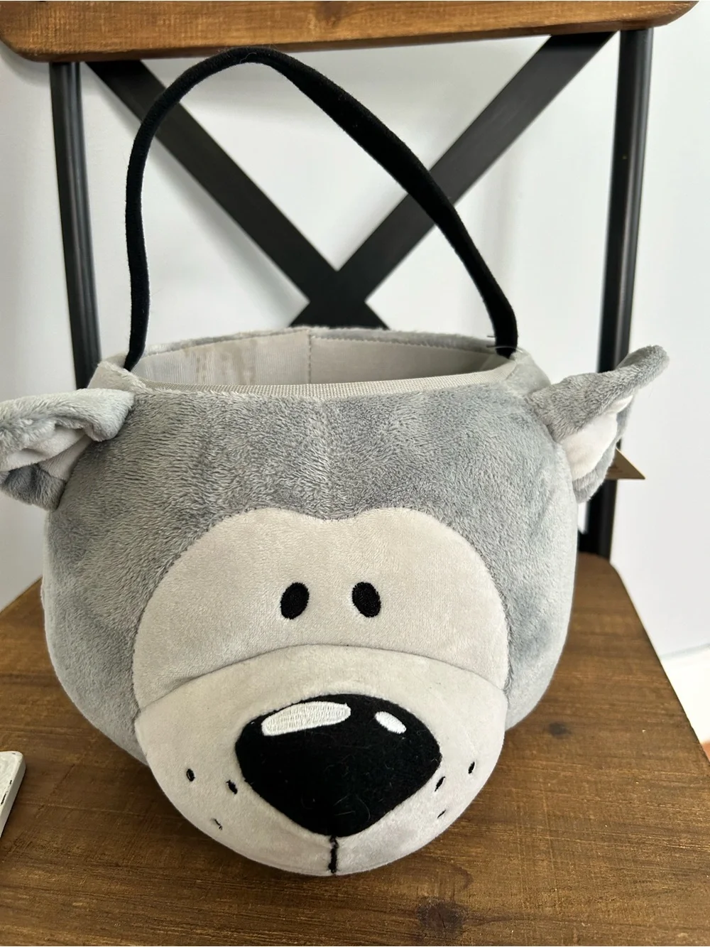 Gray Plush Animal Tote Bucket w Handle Great Wolf Lodge trick or treat or toys